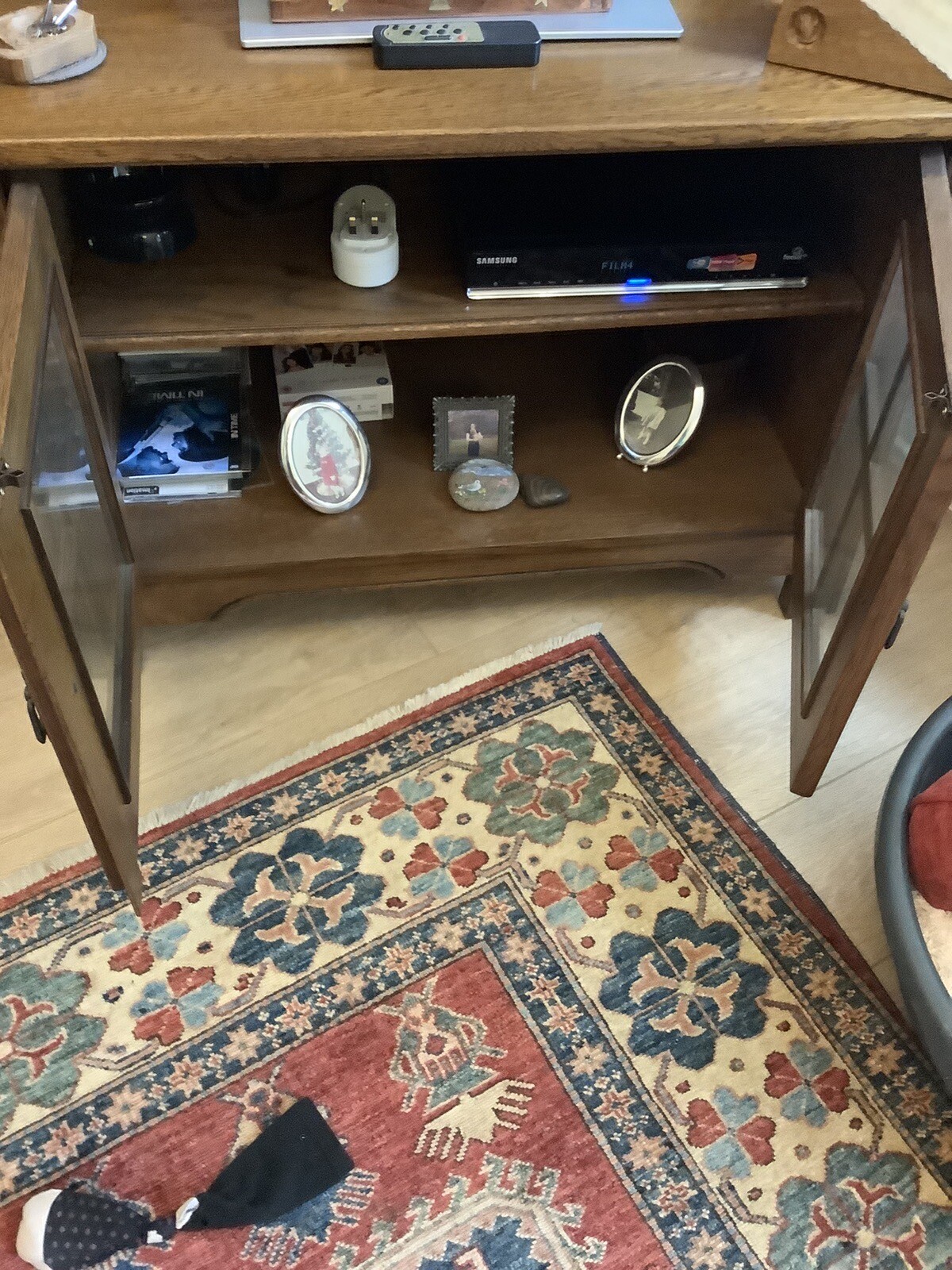 Beautiful Sherry Brothers Oak TV eBay