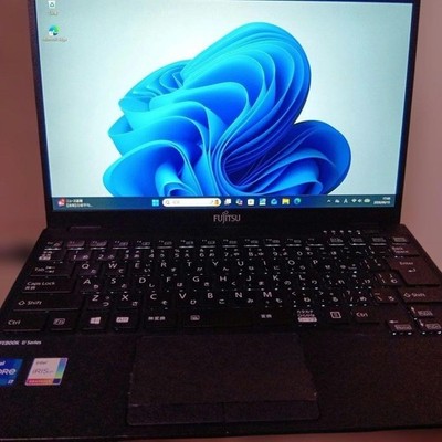 Fujitsu Lifebook U9311/F i7-1185G7 Iris Xe 16GB SSD 512GB 13,3'' FHD Win 11 Pro