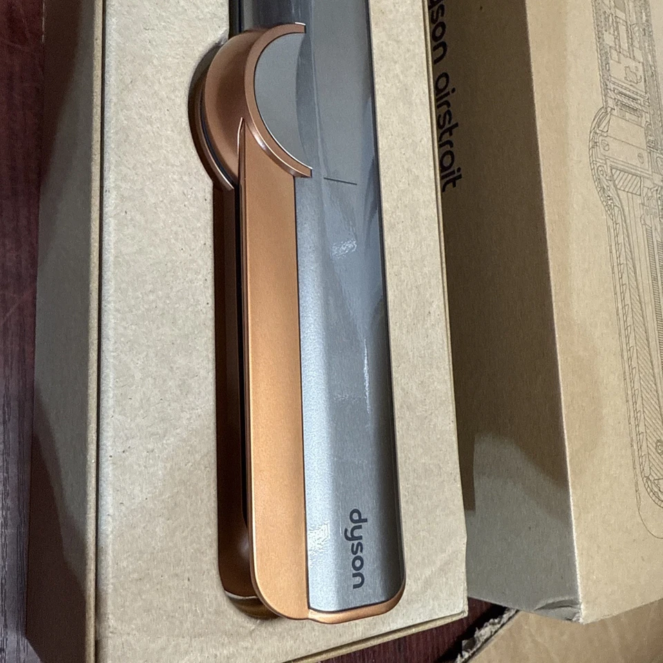 Dyson Airstrait plata/cobre nuevo en caja original. Foto 2 de 4