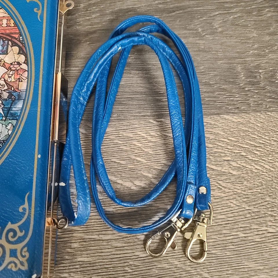 Bolsa tiracolo Loungefly Beauty & the Beast vitral livro embreagem - Imagem 2 de 4