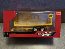 Britains Bale Trailer 1:32 Scale item 42764 yellow