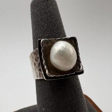 Silpada Sterling Silver 925 Fresh Water Pearl Hammered Wide Band Ring Size 6.75