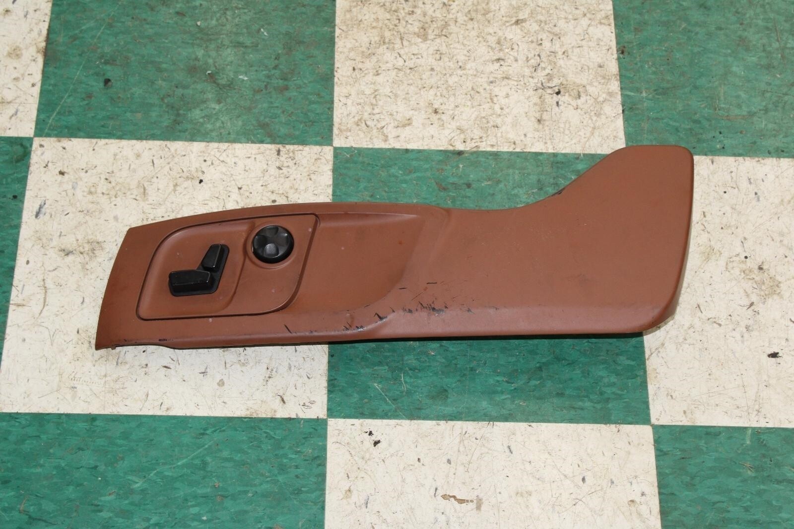 14-17 Ghibli Brown Trim Front Driver Side Left LH Power Seat Switch Factory OEM