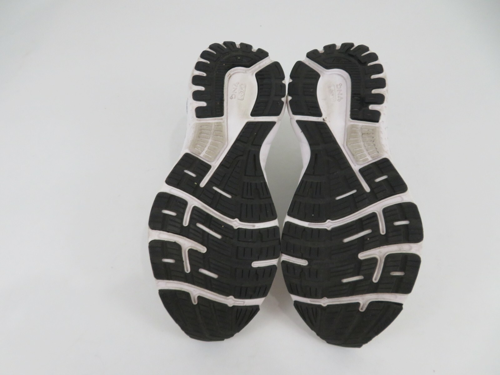 brooks adrenaline gts leopard