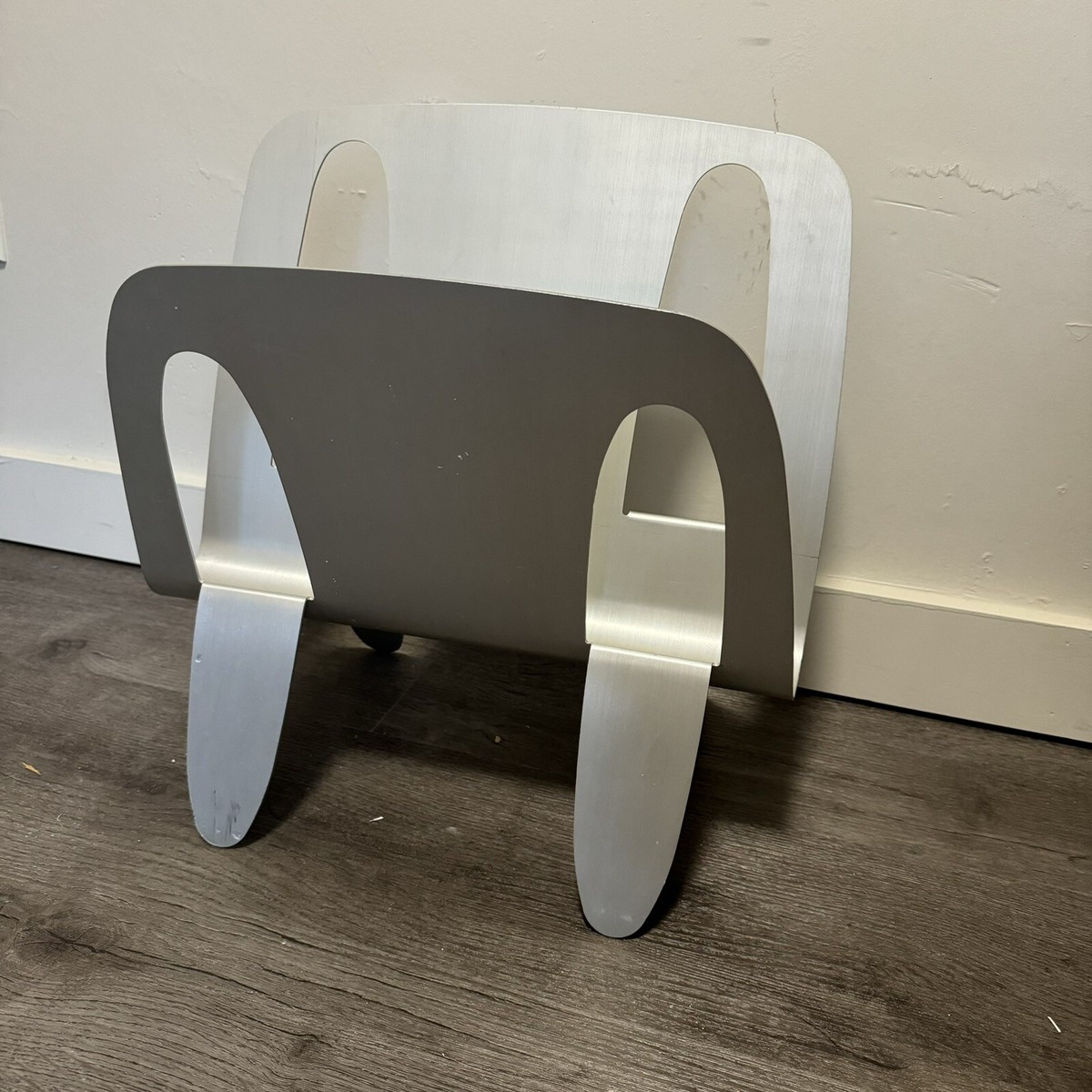 廃盤 80s Umbra アルミ製 マガジンラック William Harvey Umbra Peel Aluminum Magazine Rack By William Harvey Record
