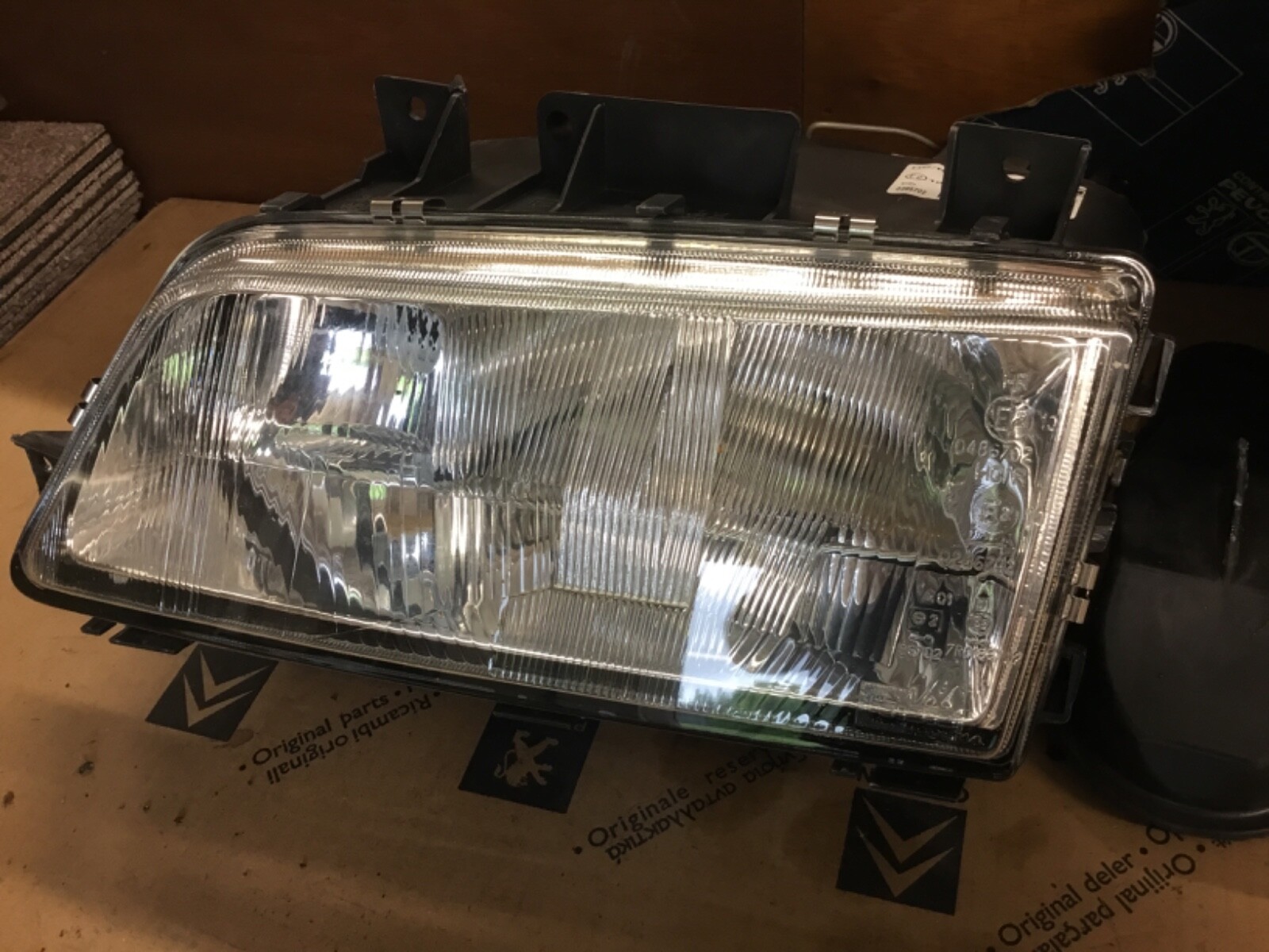 Genuine Peugeot 405 Mi16 1988-1992 Pair Front Headlight Headlamp 