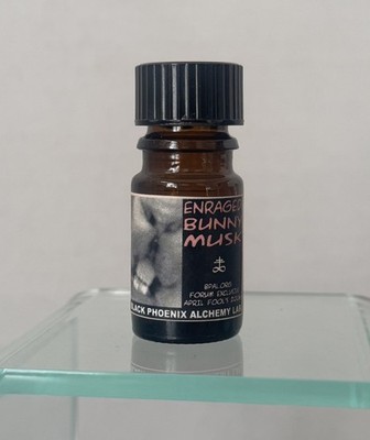 RARE Enraged Bunny Musk Black Phoenix Alchemy Lab Exclusive April Fools 2006 5ml