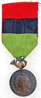 INDOCHINE Médaille d’honneur des douanes et régies en argent