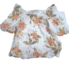 Est 1946 Wome's Floral Blouse Size Med. NWOT White Cream Color Ish
