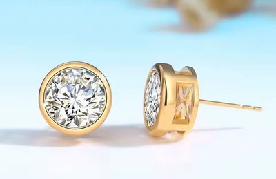 4 mm 0,3 Karat 18-karätige Gold-Moissanit-Ohrstecker (VVS) aus echtem 750er Gold