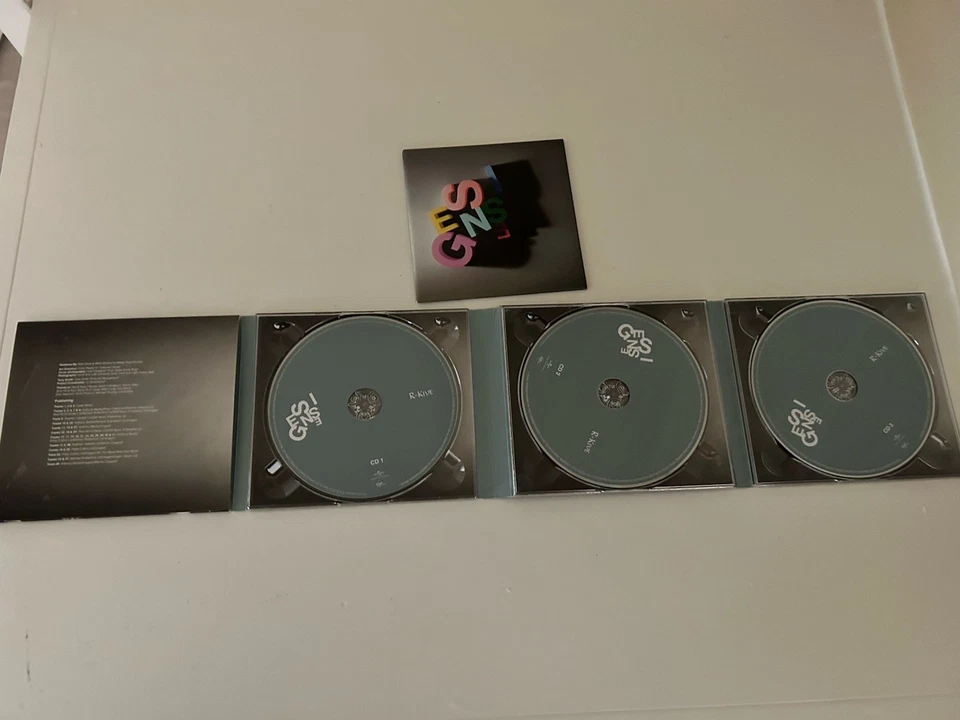 Genesis R-Kive Archive 3CD Set Rhino, Peter Gabriel, Steve Hackett, Phil Collins - Image 4 of 4
