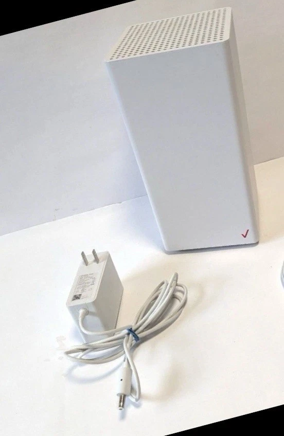 Verizon - CR1000A (Router + Power Cord)  - USED (Great Condition) - Image 3 of 3