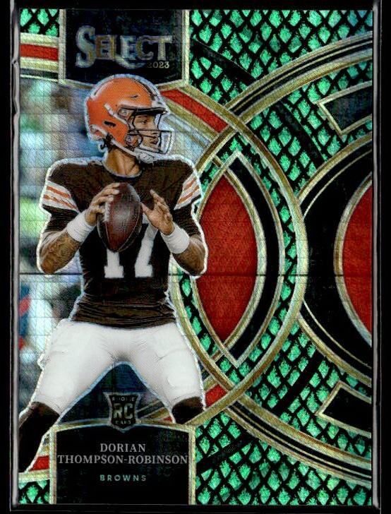 L4,204 - 2023 Select Prizm Dragon Scale #134 Dorian Thompson-Robinson /70