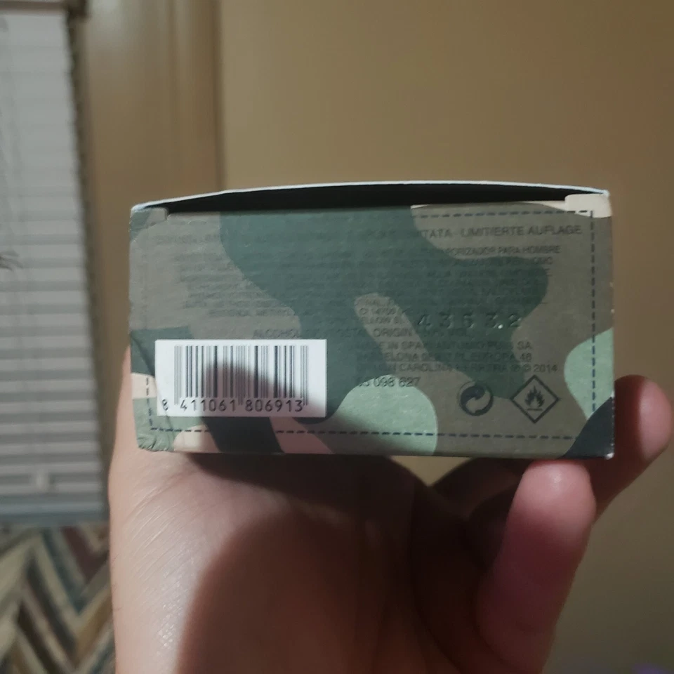 CH Men Africa Edición Limitada 3.4 OZ Abierto, Gema Rara, ¡¡Descontinuado!!! Foto 2 de 4