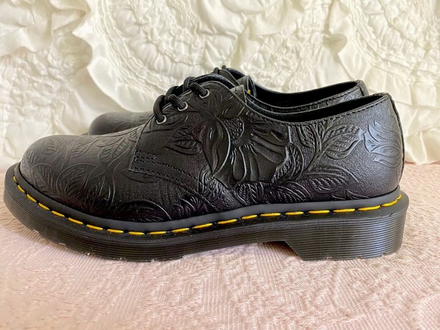 dr martens 1461 floral emboss