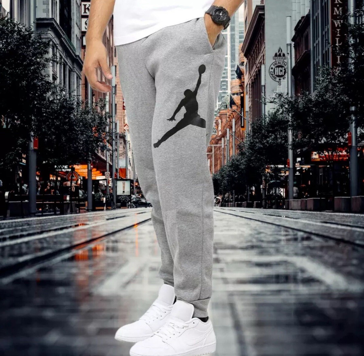 Nike Air Jordan Jumpman Logo Fleece Joggers Mens Trousers DA6803