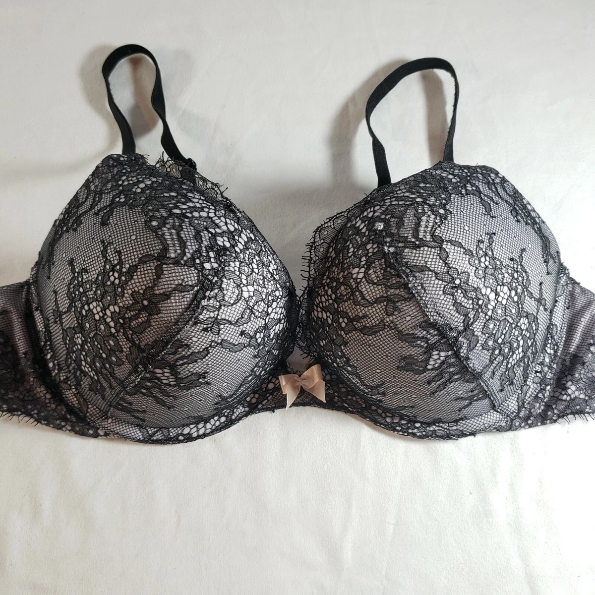 Victoria's Secret 36B Bombshell Bra Miraculous Plunge Push-Up