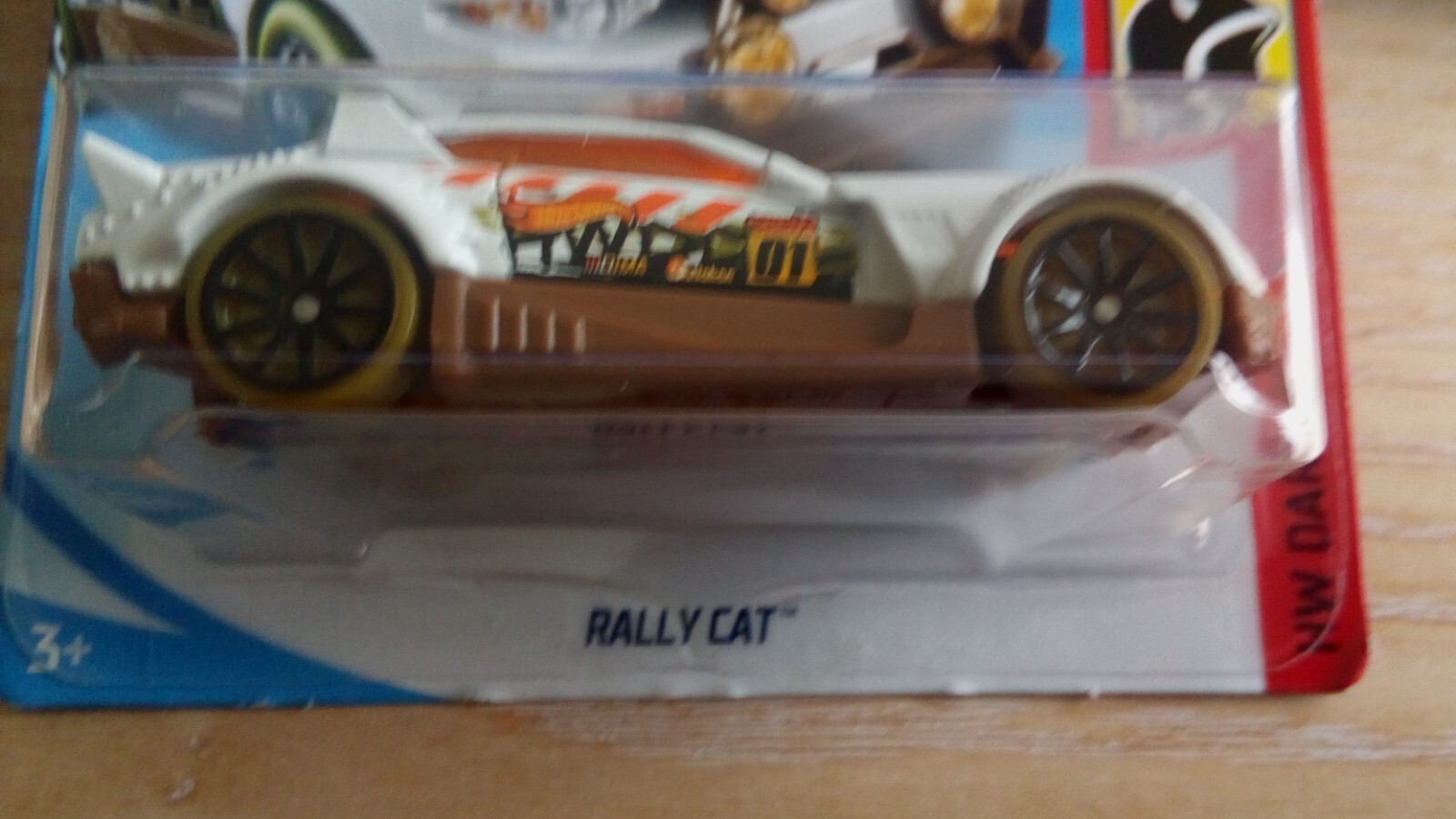 2018 HOT WHEELS - RALLY CAT WHITE SHORT CARD 1/64 APROX *NEW* | eBay