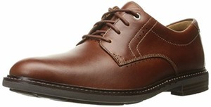 clarks unelott plain