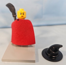 Lego Castle 9349 Witch Wizard Minifigure