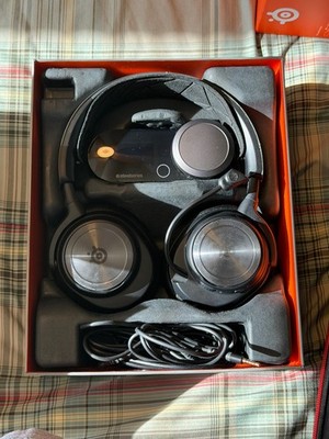 SteelSeries Arctis Nova Pro Wired Gaming Headset   Complete w/ All Cables