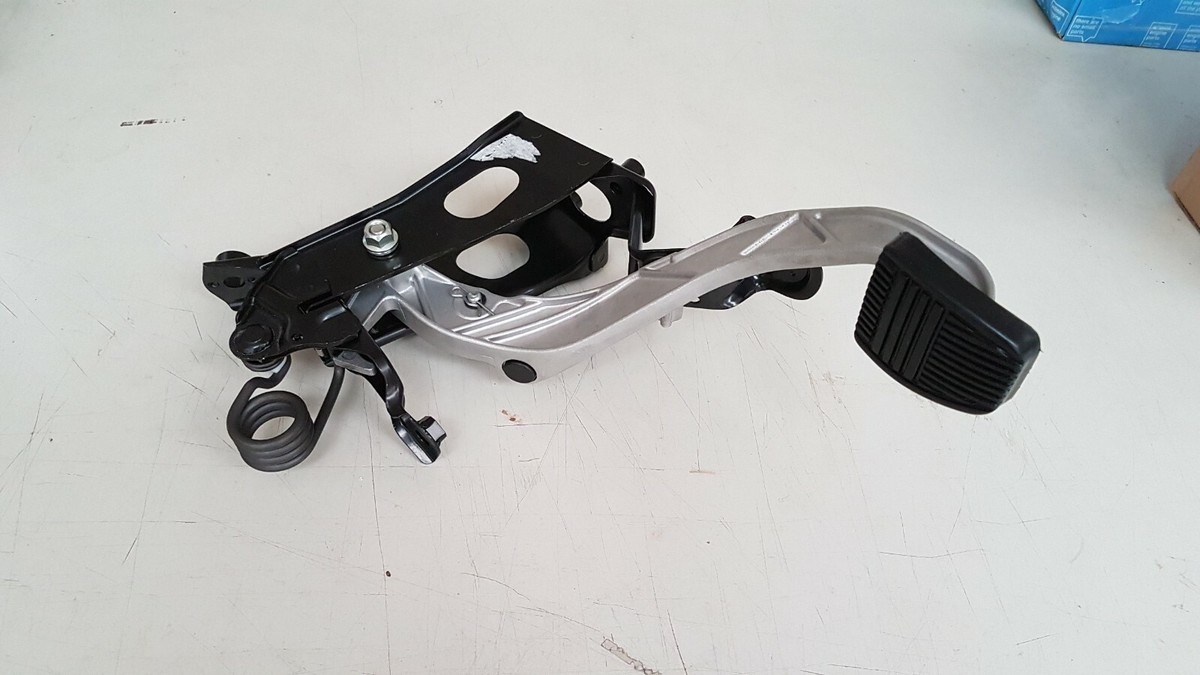 Toyota MK4 Supra JZA80 clutch pedal assembly including holder