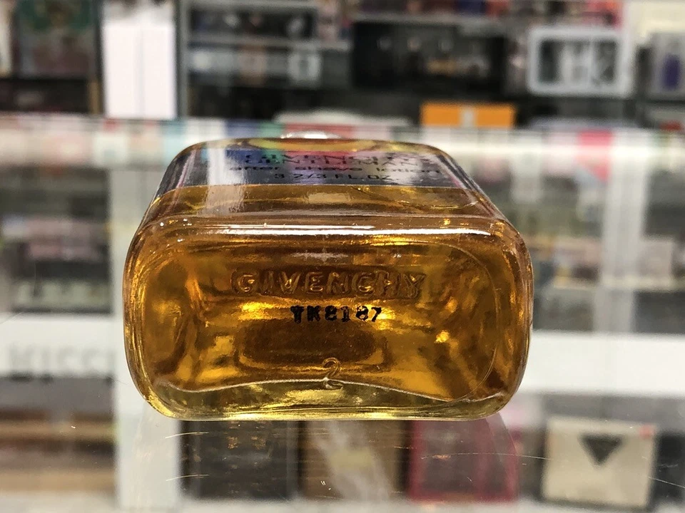 LOCIÓN AFTER SHAVE GIVENCHY CABALLERO 109 ML (CLÁSICA) Foto 4 de 4