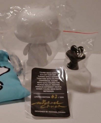 YUUREI NEKO SAMA w/BLACK FROG by Michael Chuah 👻😺 4" Vinyl Ghost Cat LE200 NEW - Picture 8 of 11