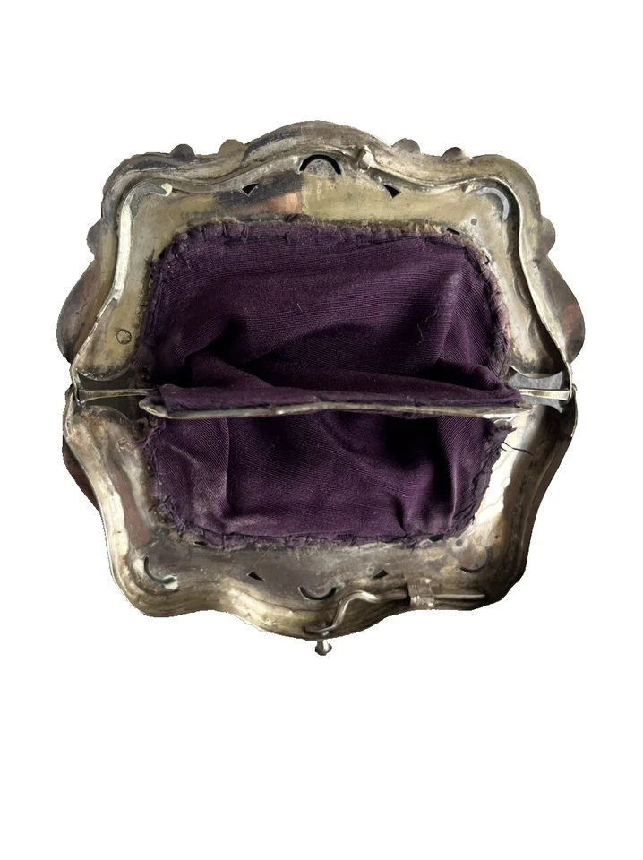 Vintage 19thC French Brown Velvet Purse with Ornate Silver Frame - Image 3 of 3