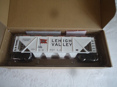 Menards O Scale Lehigh Valley Covered Hopper Car 279-6981 (Steel Wheels)