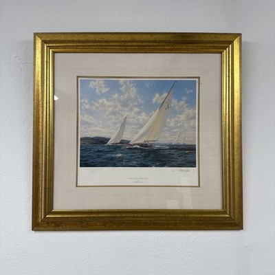 Limited Edition 648/850 8 Meter Racing Off West Solent von Steven Dews gerahmt