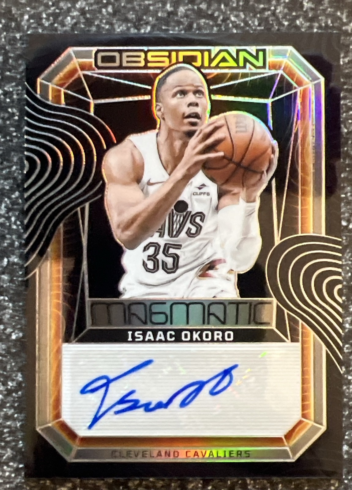 2023-24 Panini Obsidian - Magmatic Signatures Isaac Okoro #MS-OKO /149 (AU)