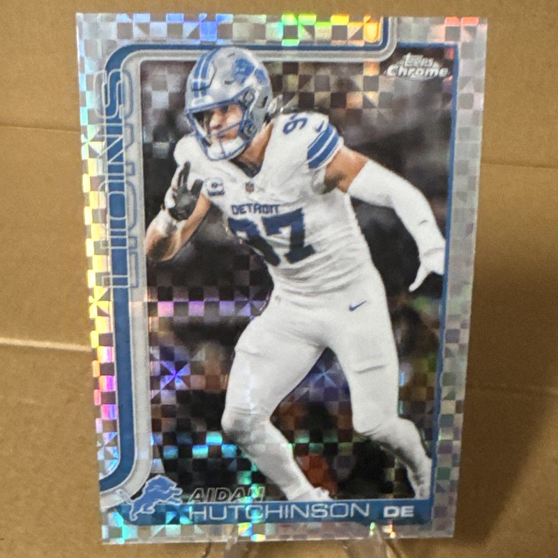 Topps Aidan Hutchinson #104 Detroit Lions NFL Football Card Parallel
