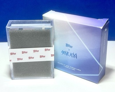 topps X steve Aoki 2020 - Includes 25 MLB trading cards + 1 Parallel Card