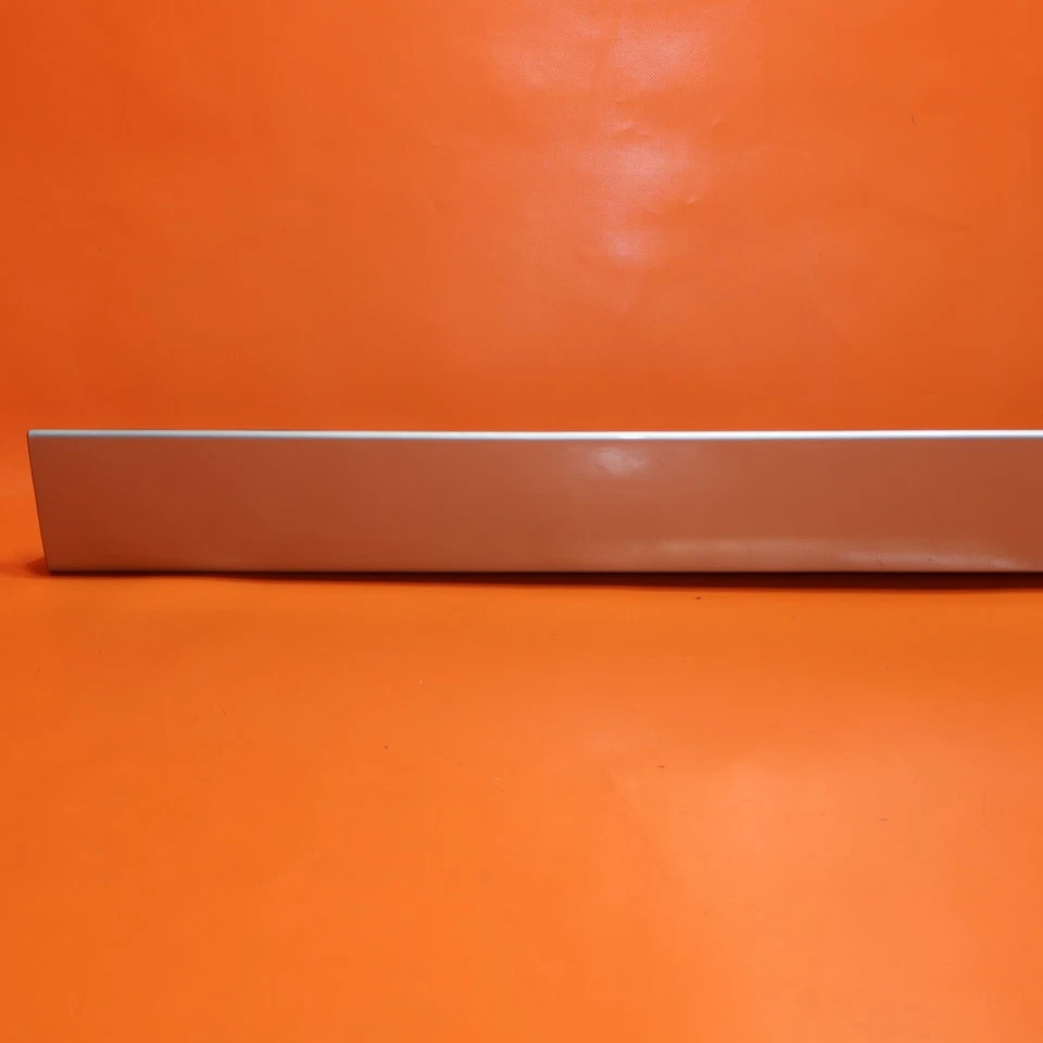 丰田 HIGHLANDER 门模右前部 2014 - 2016 2017 2018 2019 75071-0E081 — 第 2/4 张图片