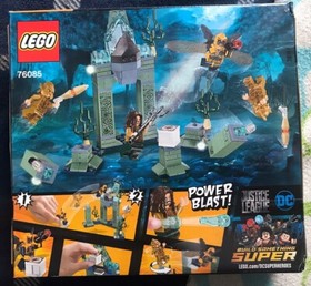 Lego DC 76085 Battle Atlantis Sealed￼ Retired .