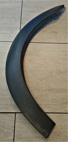 VW Golf 3 Vento  Kotflügelverbreiterung Blende Kotflügel hinten links 1H0853817B