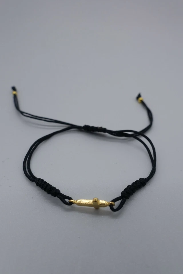 x12 Cabalá Cuerda Negra Cruz Chapada en Oro Medalla para Bebé Foto 2 de 4