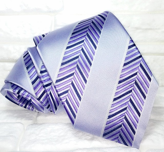 Nectie tStriped bluepurple silk Made in Italy brand business weddings