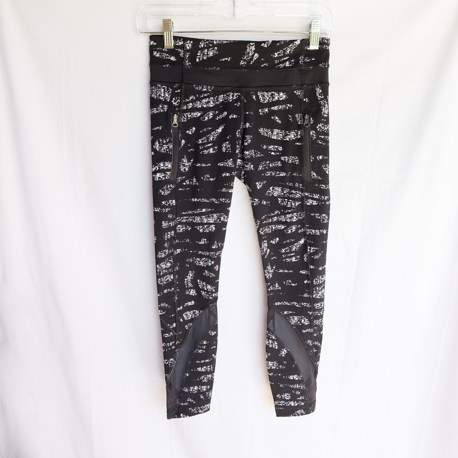 Lulmon Inspire Tight II 7/8 Legging Womens Size 4 Graf Black White Black W5LFHS