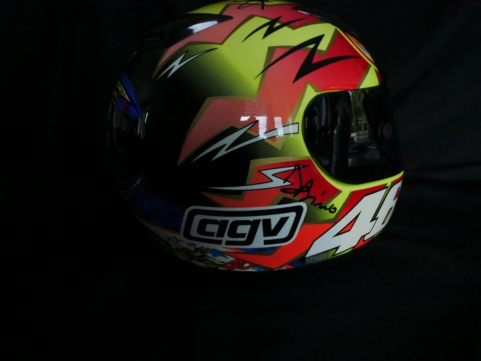 AGV Rossi saison 2001 dédicacé - Photo 3/4