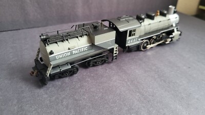 Bachmann HO USRA 0-6-0 with Vanderbilt Tender Union Pacific UP