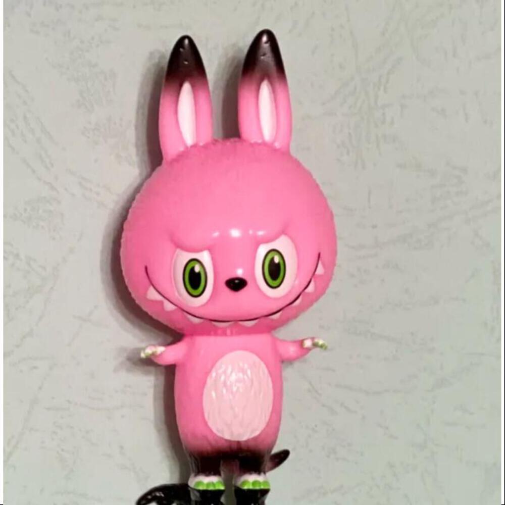 Zimomo The Monsters ピンクデビル ぬいぐるみ 海外限定】ZIMOMO LABUBUぬいぐるみ ピンクデビル - メルカリ