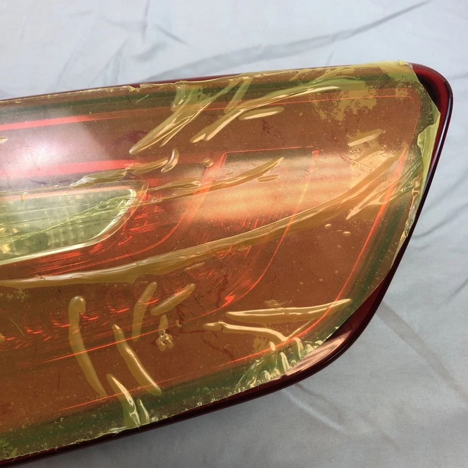 Luz trasera LED del lado derecho del pasajero OEM KIA OPTIMA T620 92403-2T6 Foto 3 de 4