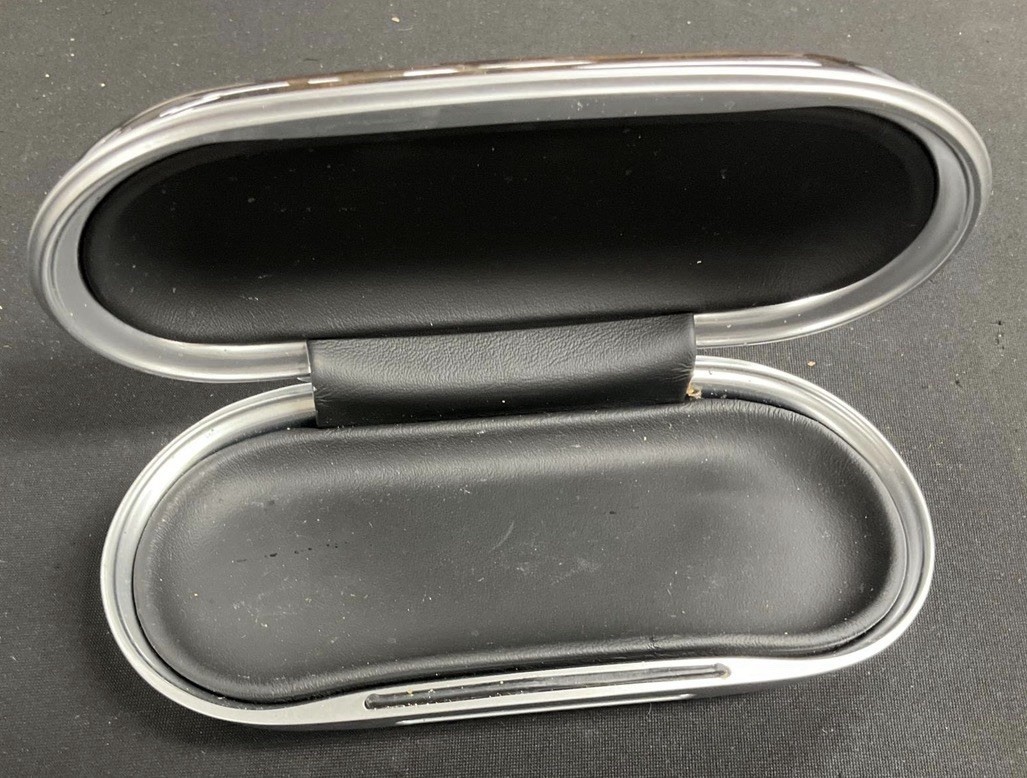 Bentley Continental GT Compartment