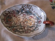 VTG HANDLED LEAF SHAPE FLORAL DESIGN TRINKET DISH