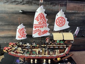 LEGO The LEGO Ninjago Movie: Destiny's Bounty (70618) Retired Set