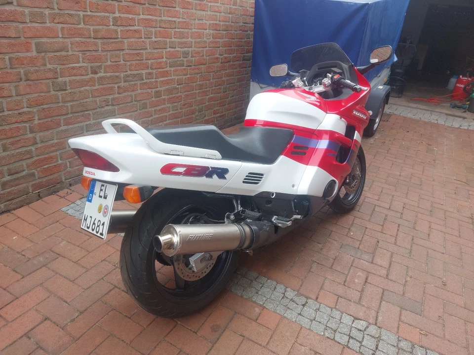 Honda cbr 1000 f sc 24 - Bild 2 von 4