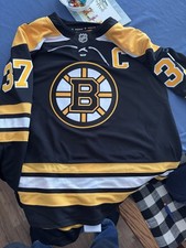 Patrice Bergeron Signed Boston Bruins Fanatics Premium Jersey w/ COA & Holograms