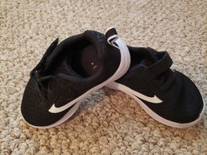 Infant Boy Black Sneakers Tennis Shoes Size 5 EUC